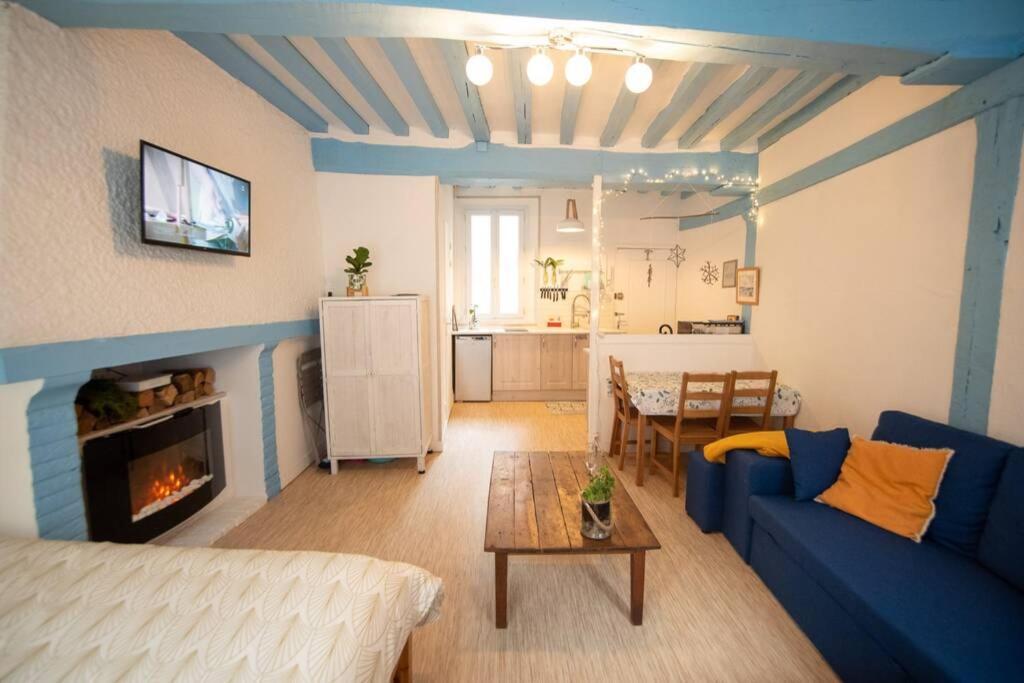 Blue Appartment With A Fireplace Dieppe Buitenkant foto